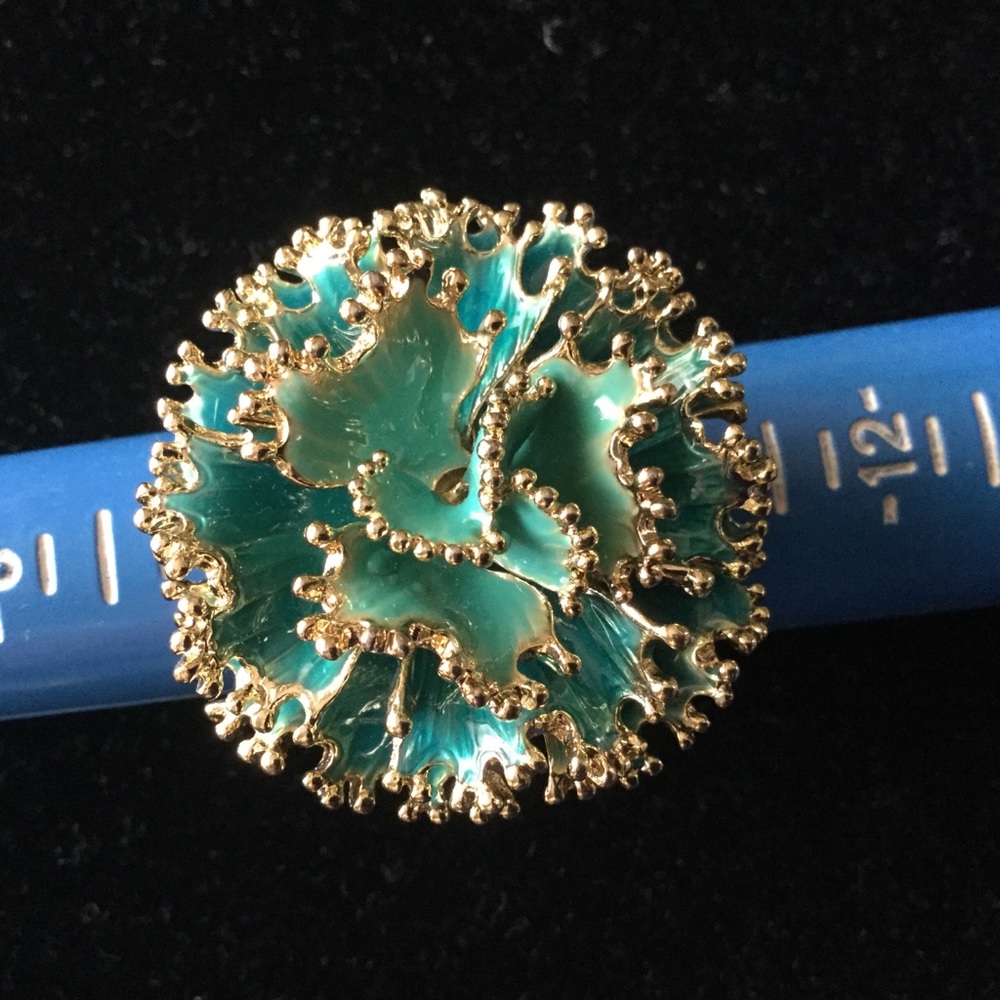 Green & gold  adjustable ring